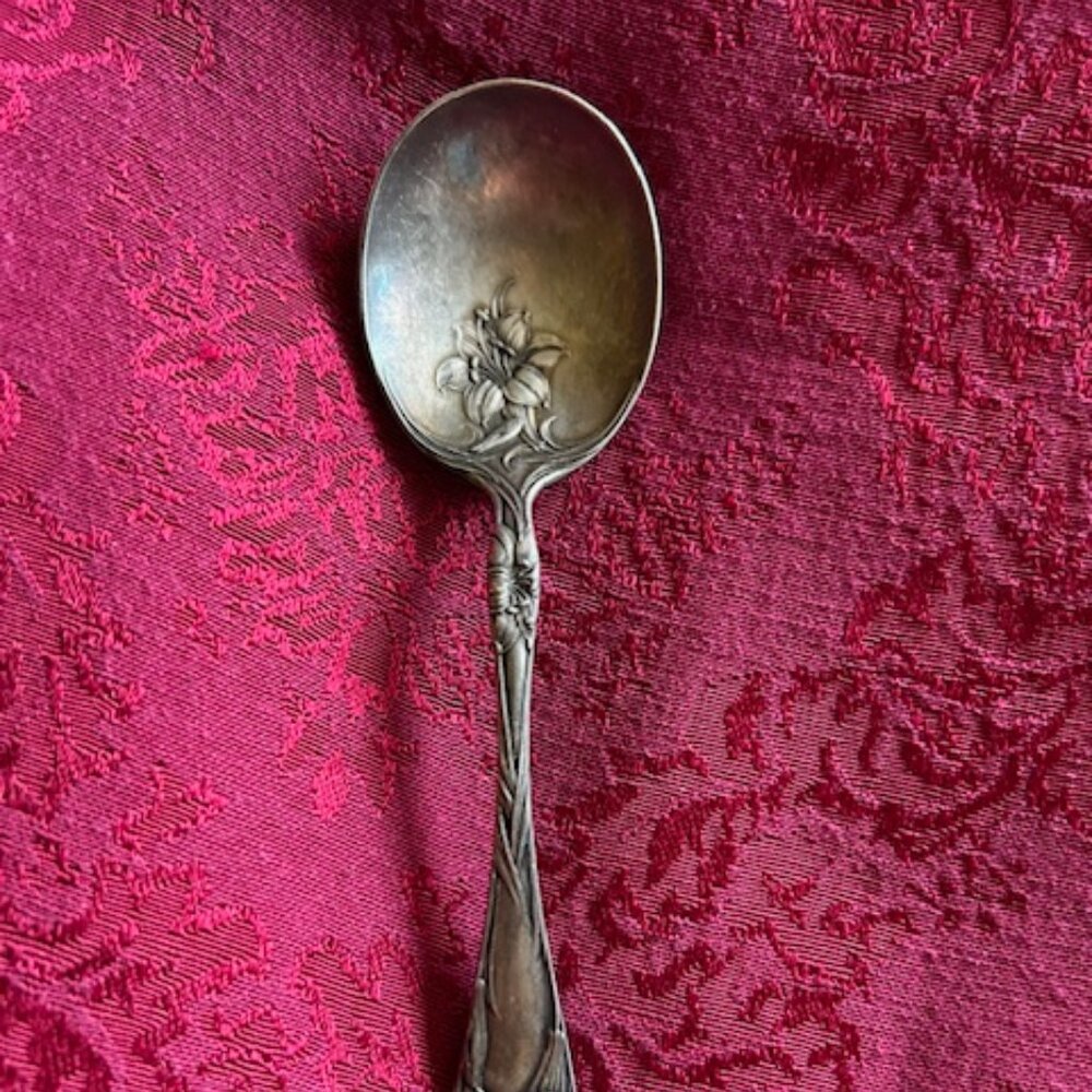 Alvin Sterling 5 Iris Flower sugar spoon